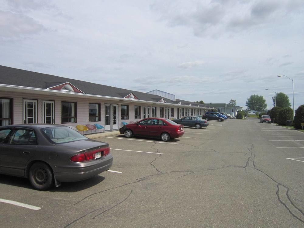 Motel Leo Grand Falls Exterior foto